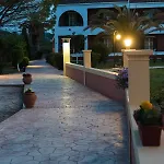 Aparthotel Christina Studios And Apartments